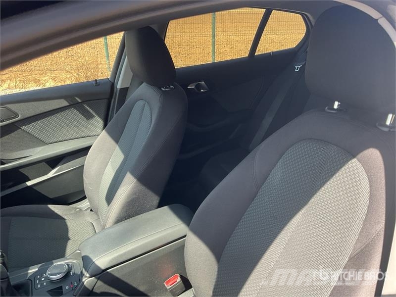 BMW 116 Automobile Автомобілі