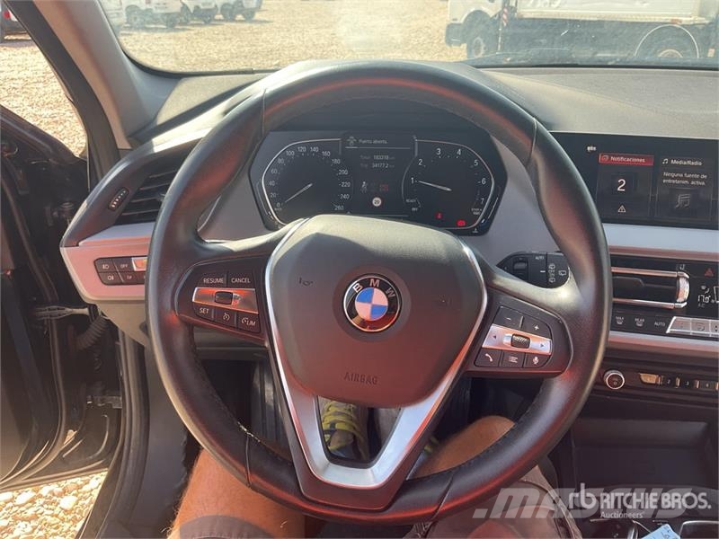 BMW 116 Automobile Автомобілі