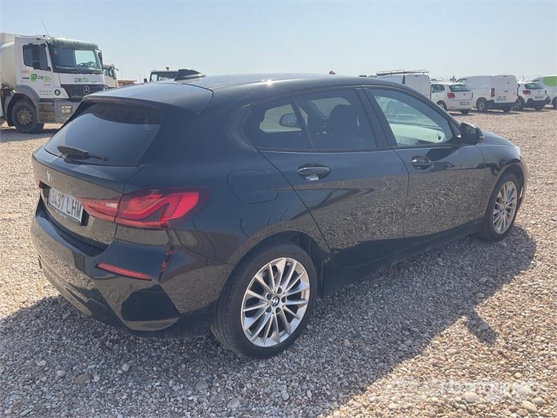 BMW 116 Automobile Автомобілі