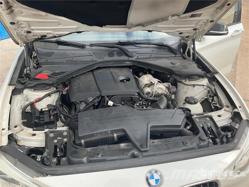 BMW 118i Automobile Автомобілі