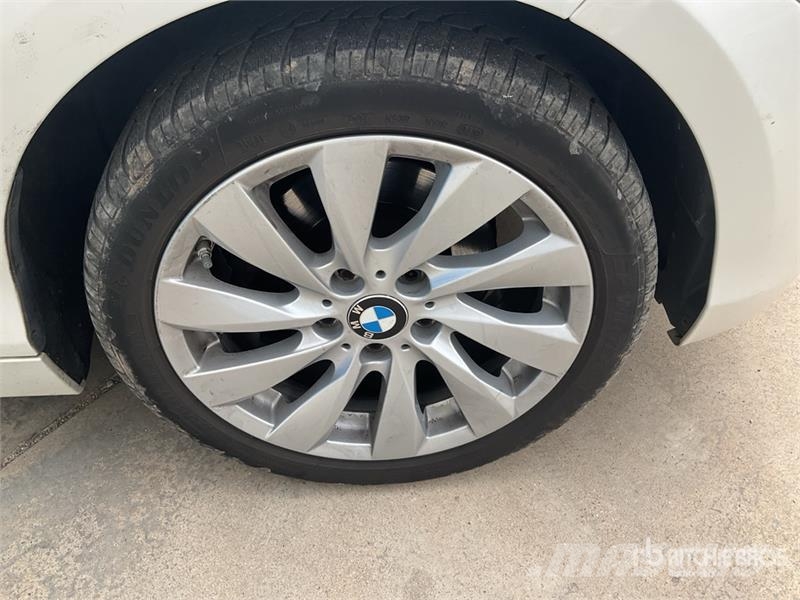 BMW 118i Automobile Автомобілі