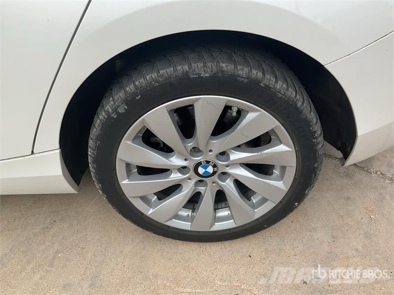 BMW 118i Automobile Автомобілі