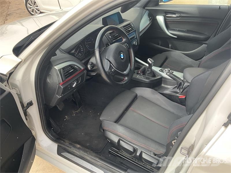 BMW S-1 Automobile Osobní vozy