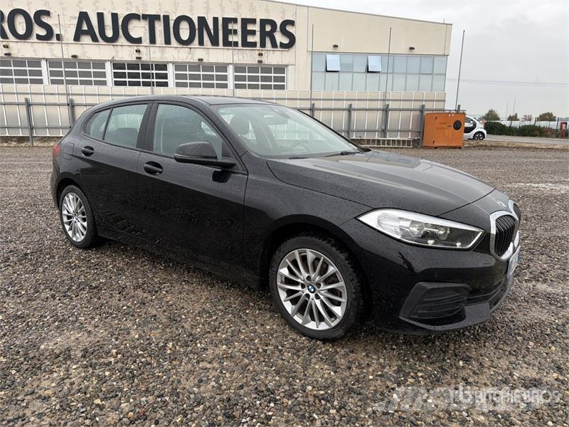 BMW Serie 1 BUSINESS ADVANTAGE Automobile Automašīnas