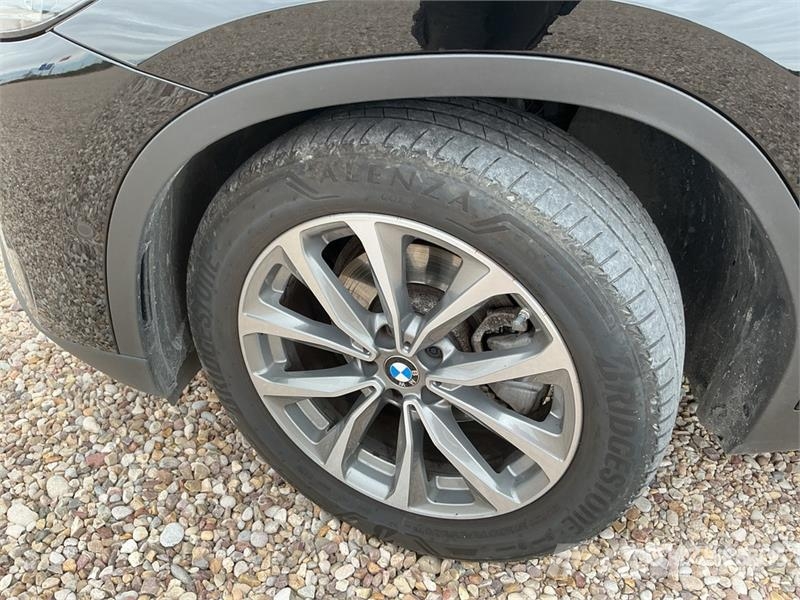 BMW X3 Xdrive 20D SUV Автомобілі