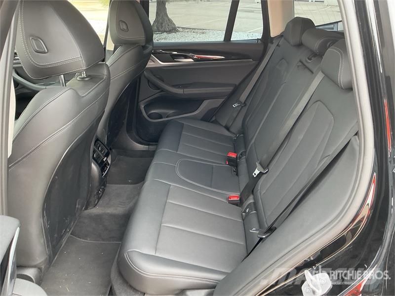 BMW X3 Xdrive 20D SUV Автомобілі