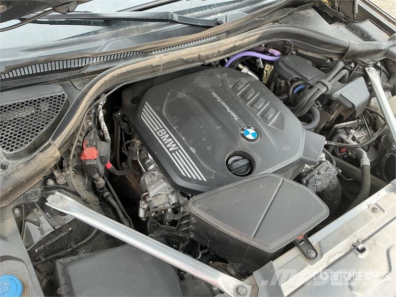 BMW X3 Xdrive 20D SUV Автомобілі