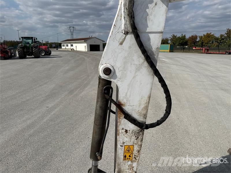 Bobcat 341G Mini kotrók < 7t