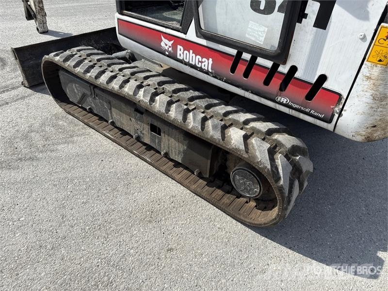 Bobcat 341G Mini kotrók < 7t