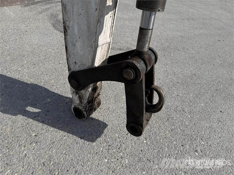 Bobcat 341G Mini kotrók < 7t