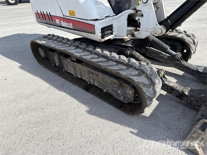 Bobcat 341G Mini kotrók < 7t