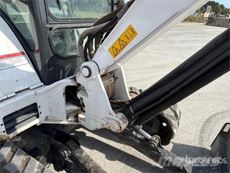 Bobcat 341G Mini kotrók < 7t