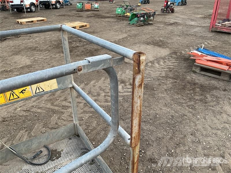Bobcat 6916055 Telehandler Personnel Basket Construction - Others