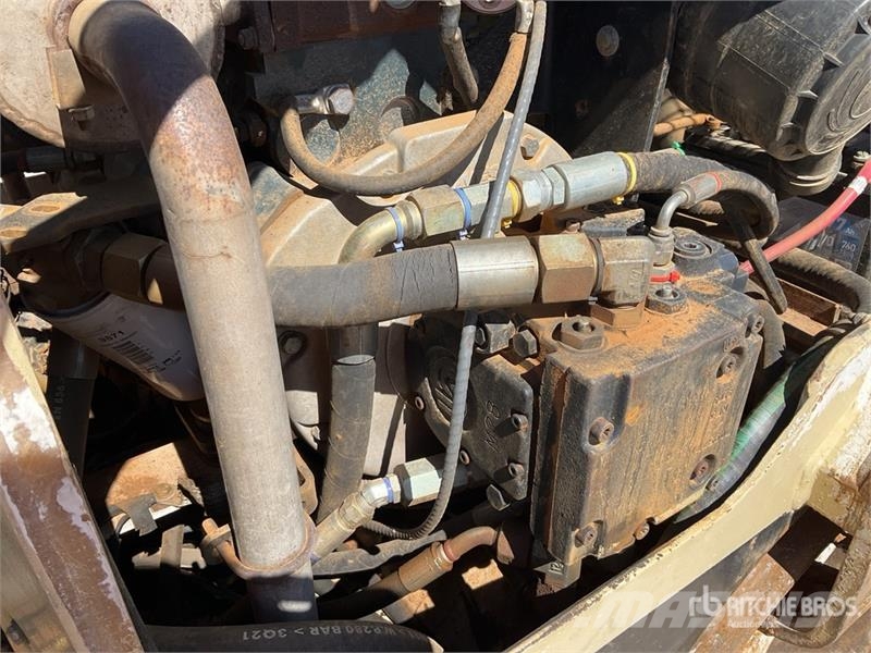 Bobcat BCA24 Double Drum Roller مداحل ثنائية الاسطوانة