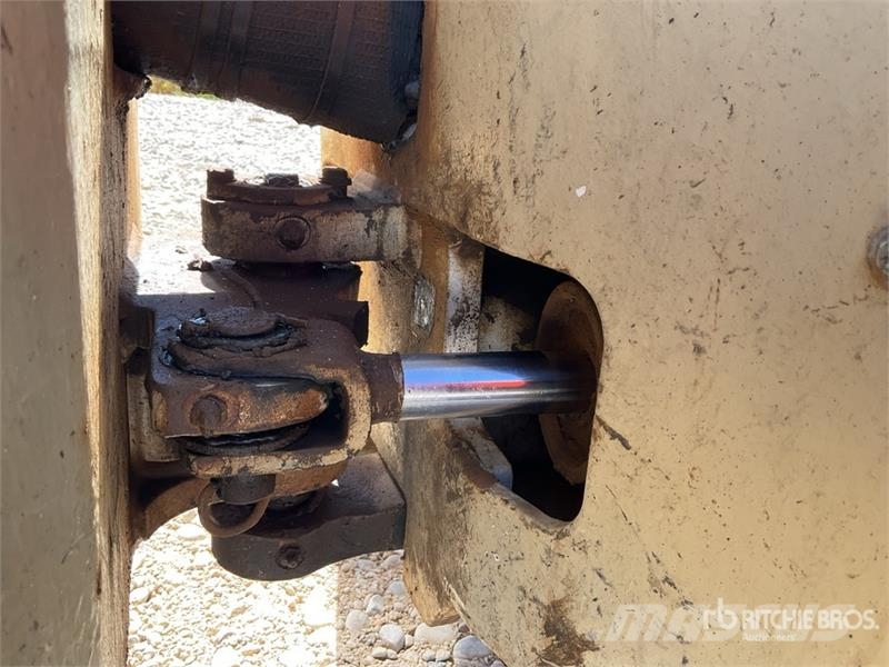 Bobcat BCA24 Double Drum Roller مداحل ثنائية الاسطوانة