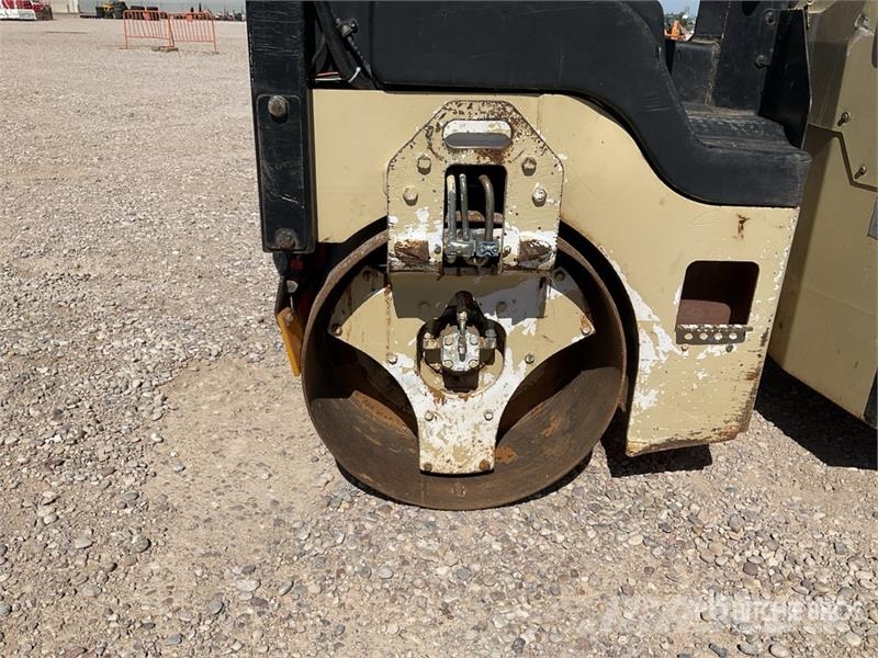 Bobcat BCA24 Double Drum Roller مداحل ثنائية الاسطوانة