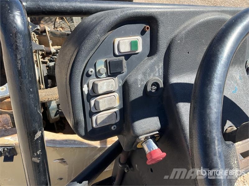 Bobcat BCA24 Double Drum Roller مداحل ثنائية الاسطوانة