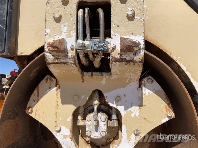 Bobcat BCA24 Double Drum Roller مداحل ثنائية الاسطوانة