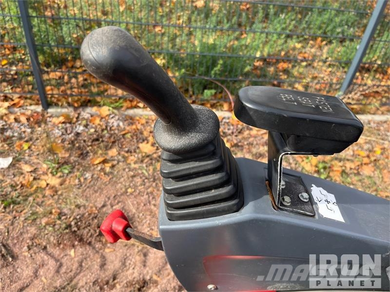 Bobcat E10 Mini Excavator Mini bagri <7t
