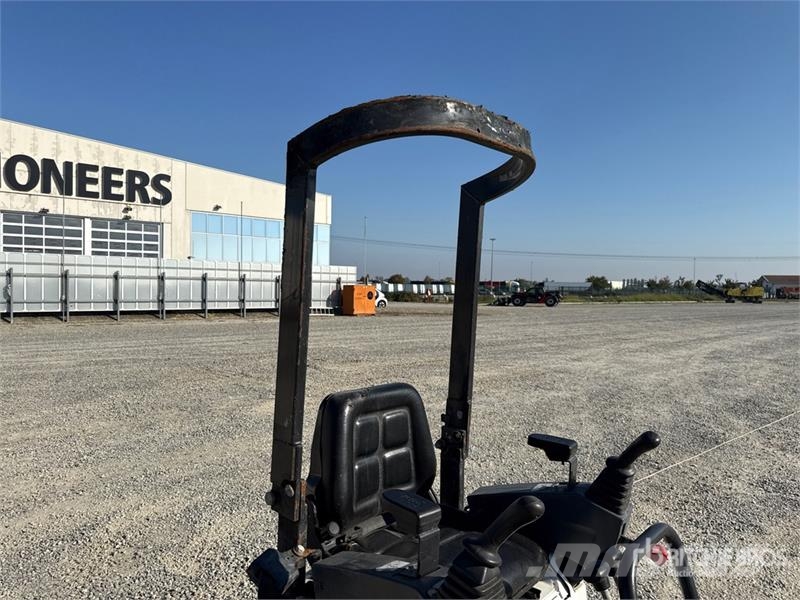Bobcat E10Z Mini Excavator Мини екскаватори < 7 т