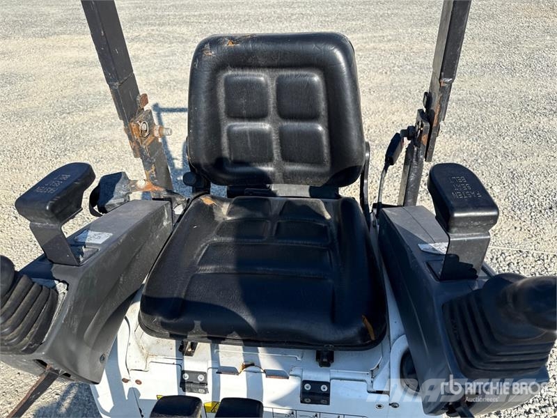 Bobcat E10Z Mini Excavator Мини екскаватори < 7 т