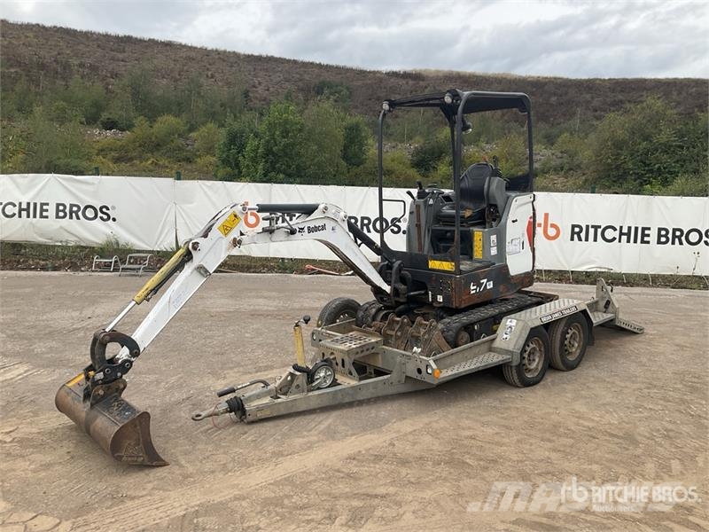 Bobcat E17 Mini Excavator C/W Brian James Plant Trailer,  Mini excavators < 7t (Mini diggers)