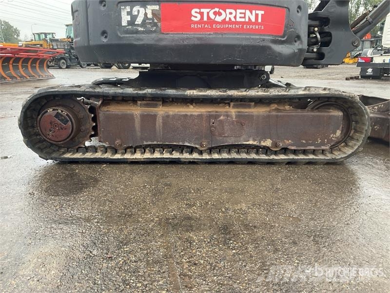 Bobcat E25 Mini Excavator Mini bagri <7t