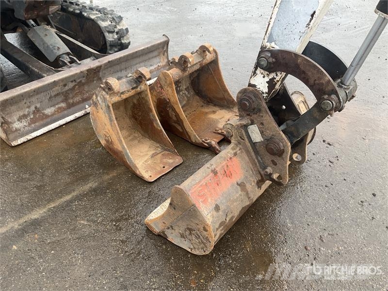 Bobcat E25 Mini Excavator Minigraafmachines < 7t