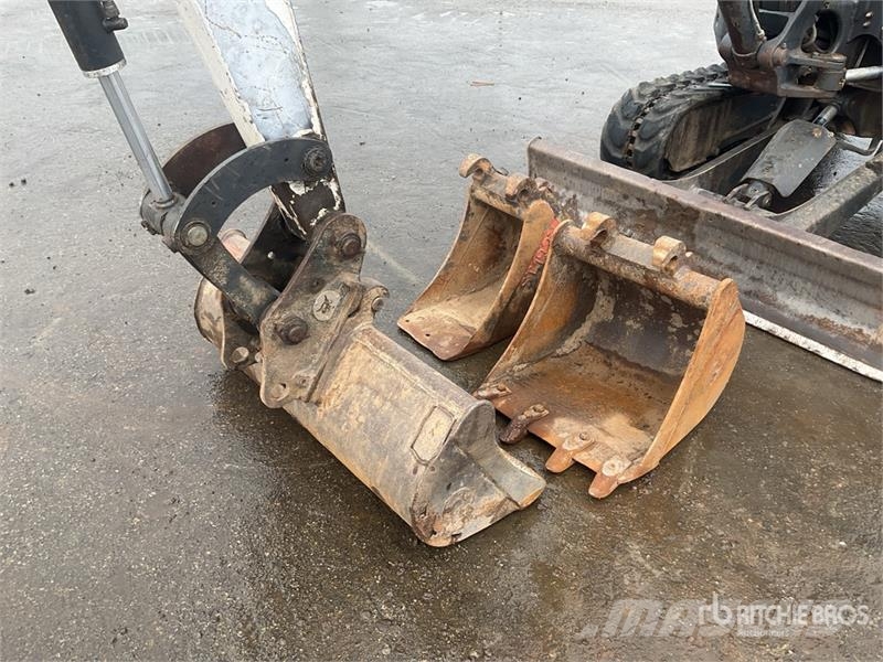 Bobcat E25 Mini Excavator Minigraafmachines < 7t