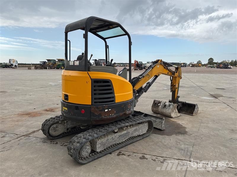 Bobcat E26 Мини-экскаваторы