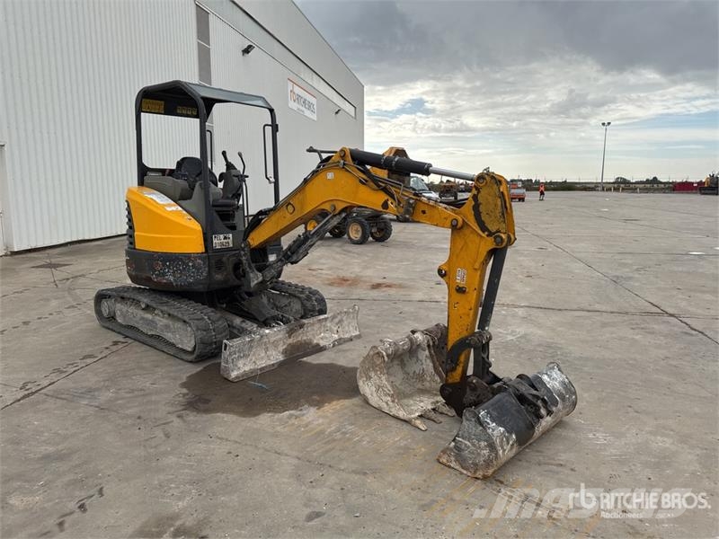 Bobcat E26 Мини-экскаваторы