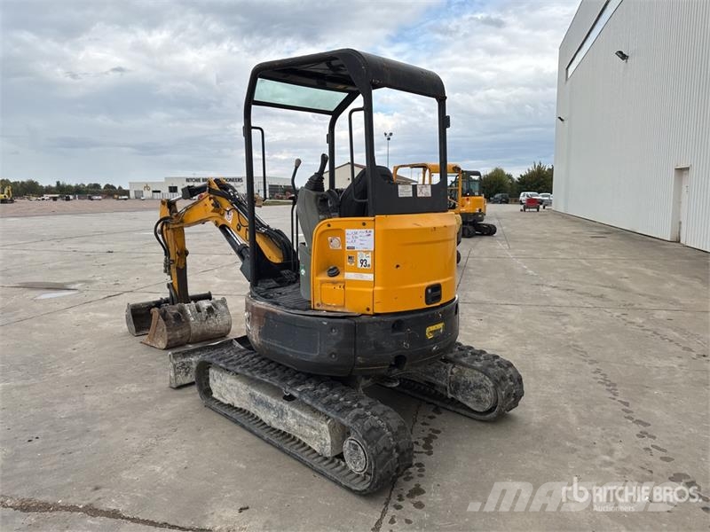 Bobcat E26 Мини-экскаваторы