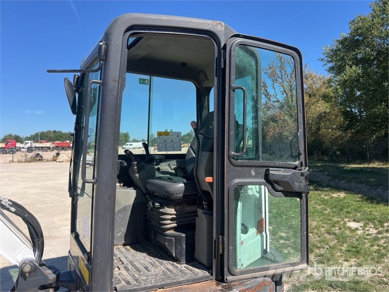Bobcat E26 E M Mini- Pelle Mini Excavator حفارات صغيرة أقل من 7 طن (حفارات صغيرة)
