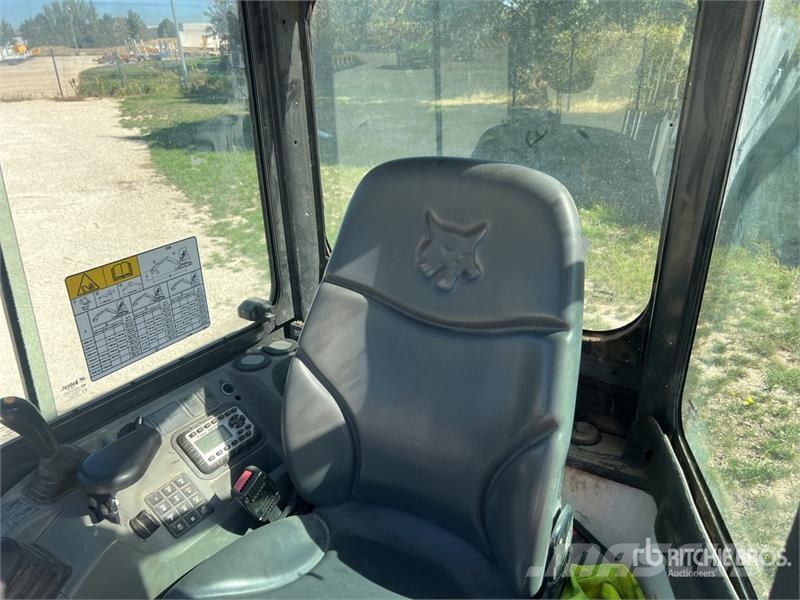 Bobcat E26 E M Mini- Pelle Mini Excavator حفارات صغيرة أقل من 7 طن (حفارات صغيرة)