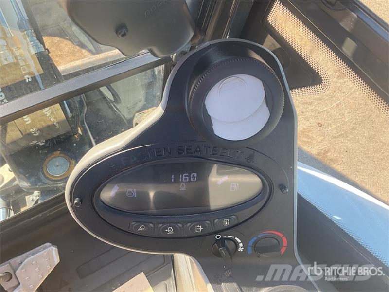 Bobcat E27 Mini Excavator Mini bagri <7t