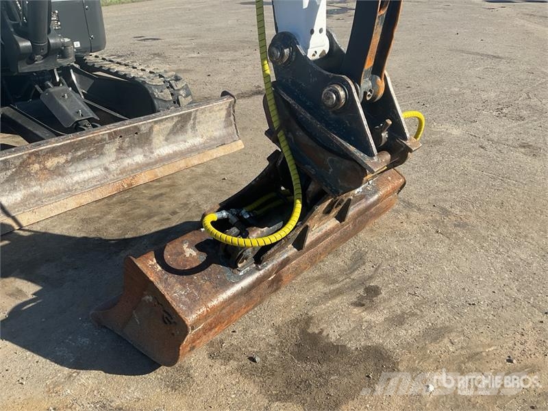 Bobcat E27 Mini Excavator Mini bagri <7t