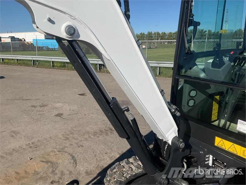 Bobcat E27 Mini Excavator Mini bagri <7t