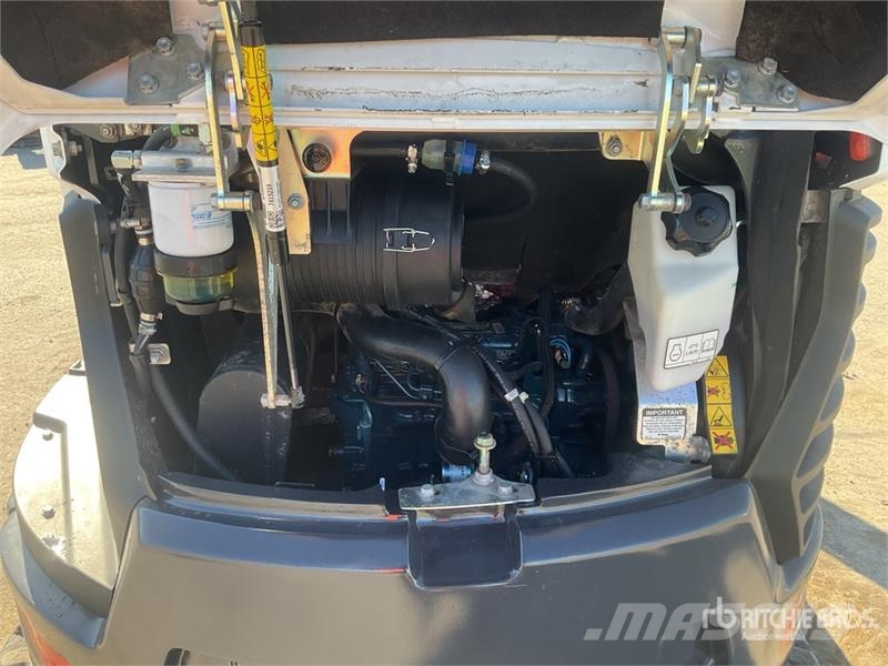 Bobcat E27 Mini Excavator Mini bagri <7t