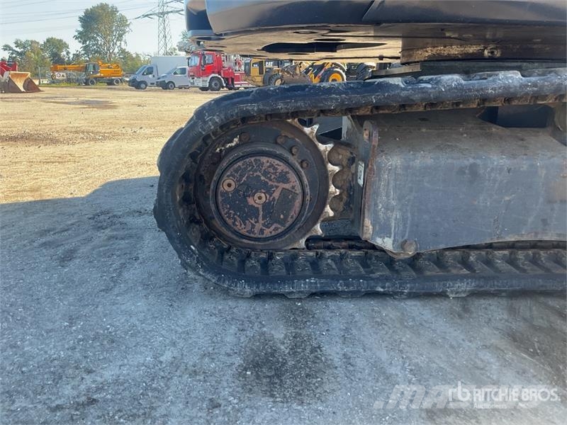 Bobcat E27 Mini Excavator Mini bagri <7t