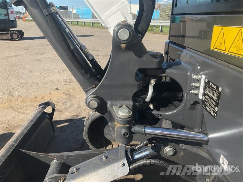 Bobcat E27 Mini Excavator Mini bagri <7t