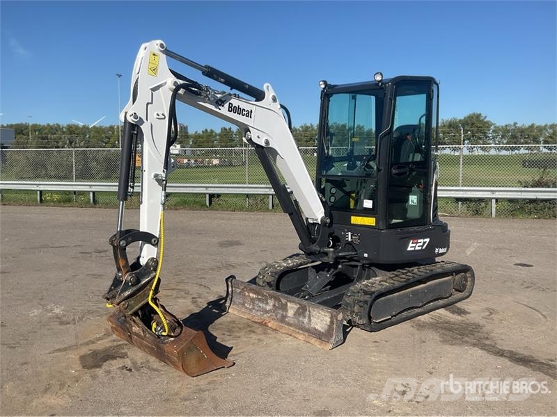 Bobcat E27 Mini Excavator Mini bagri <7t