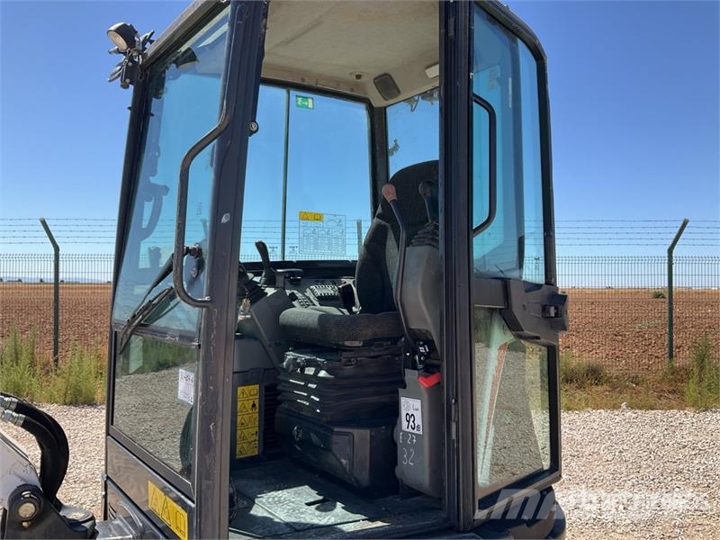 Bobcat E27Z Mini Excavator Mini excavators < 7t (Mini diggers)
