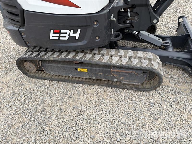 Bobcat E34 Mini Excavator Мини екскаватори < 7 т