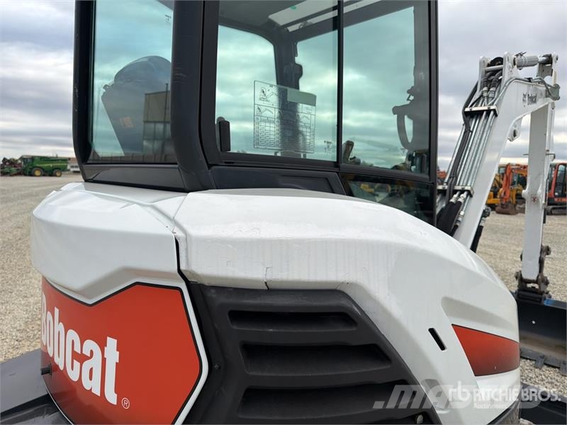 Bobcat E34 Mini Excavator Мини екскаватори < 7 т