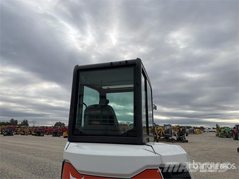 Bobcat E34 Mini Excavator Мини екскаватори < 7 т