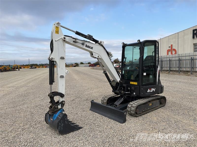 Bobcat E34 Mini Excavator Мини екскаватори < 7 т