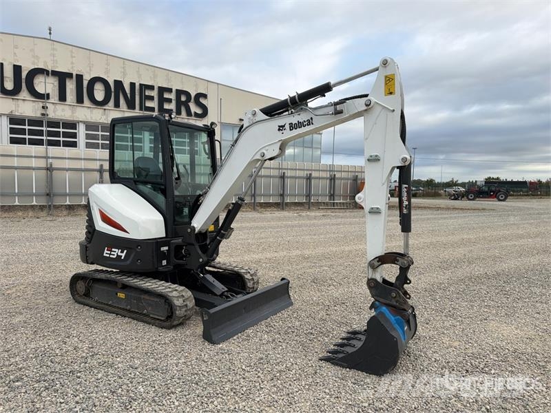 Bobcat E34 Mini Excavator Мини екскаватори < 7 т