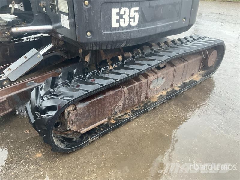 Bobcat E35 Mini kotrók < 7t