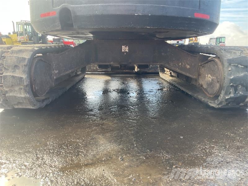 Bobcat E35 Mini bagri <7t