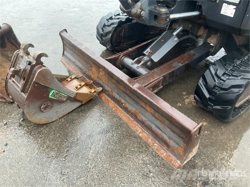 Bobcat E35 Mini kotrók < 7t